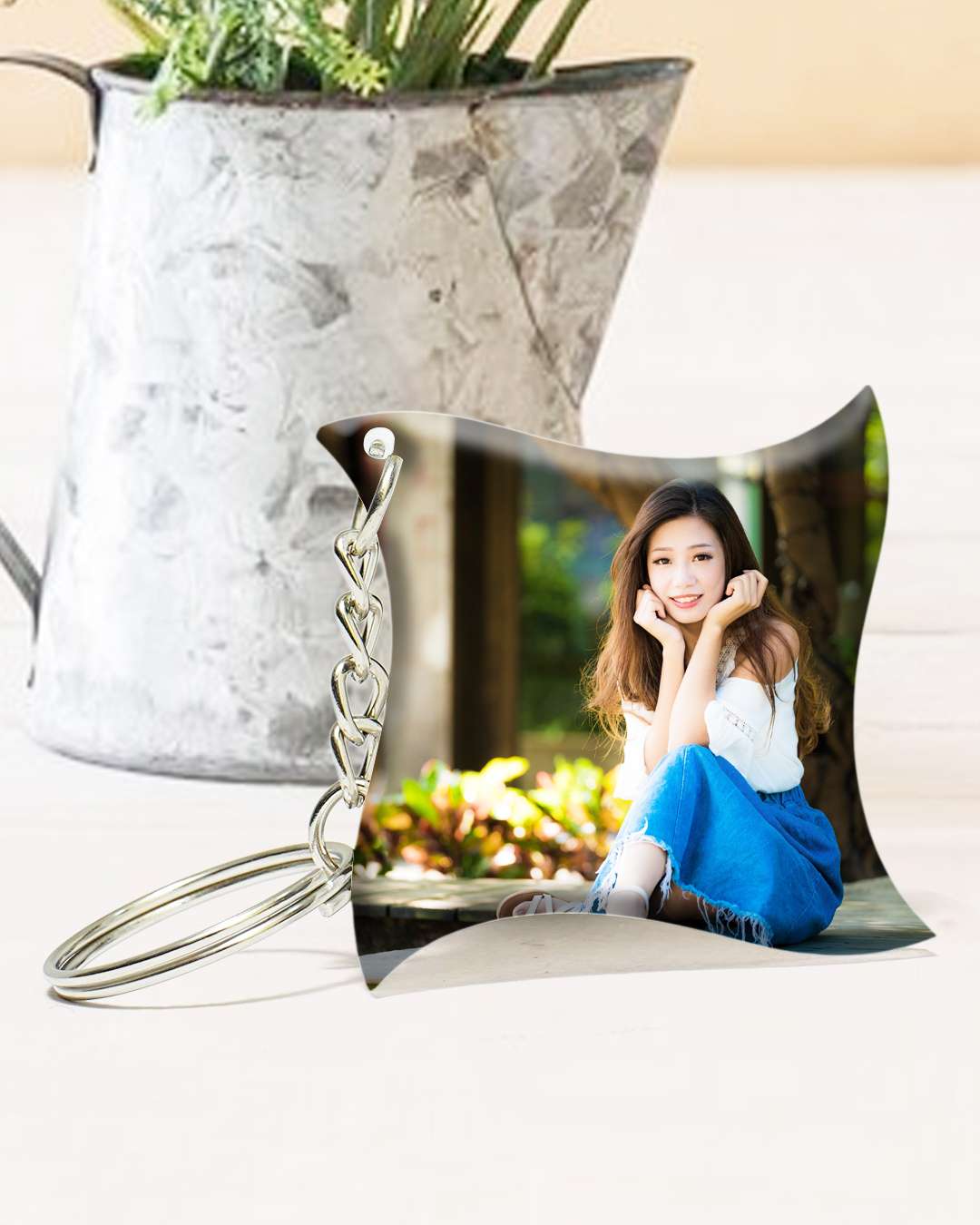 Curved Square Shape Polymer Key Chain | White